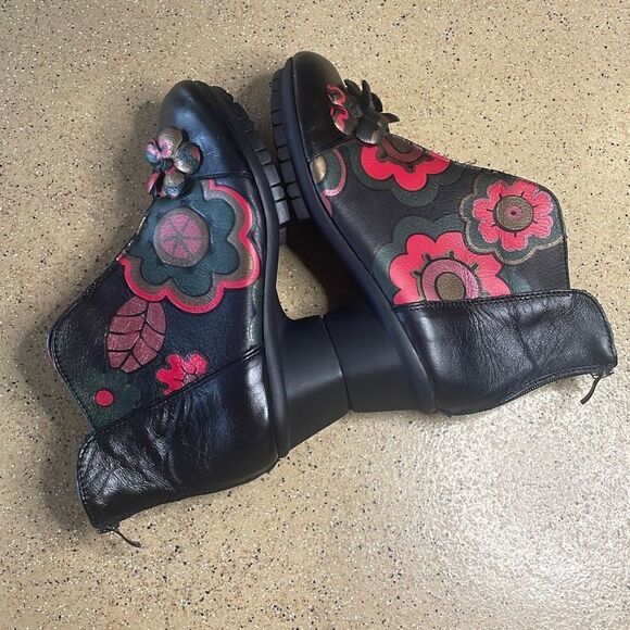 CHK10 Footwear Hand-painted 3D Floral Leather Boots sz 40 - Picture 3 of 10